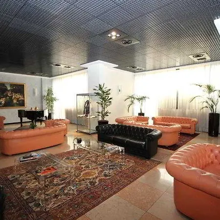 Palace Hotel